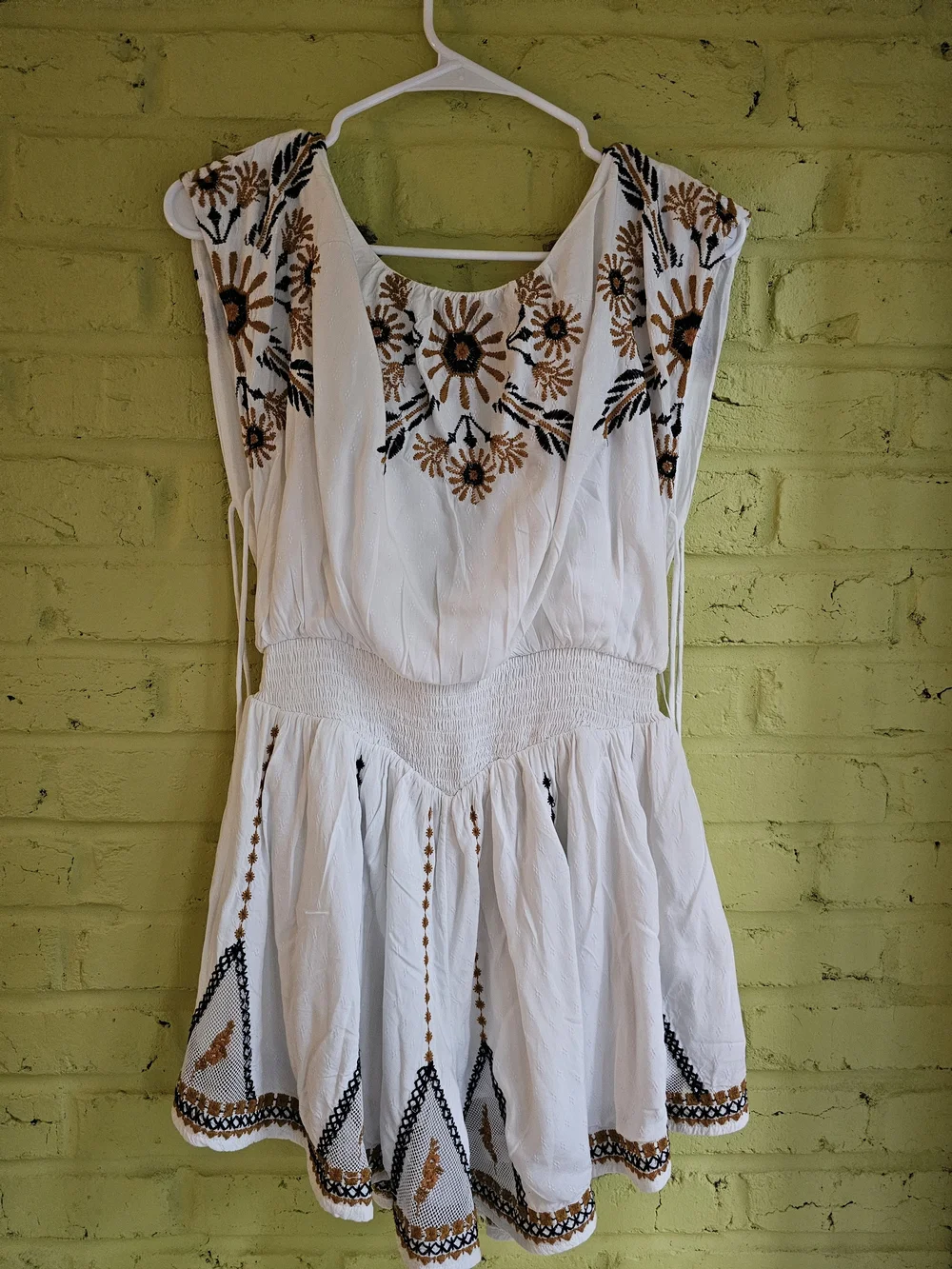 Free People Catalina Embroidered Shorts Romper Size XS - Picture 3 of 4
